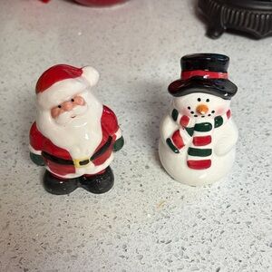 Santa and Snowman salt and pepper shaker’s